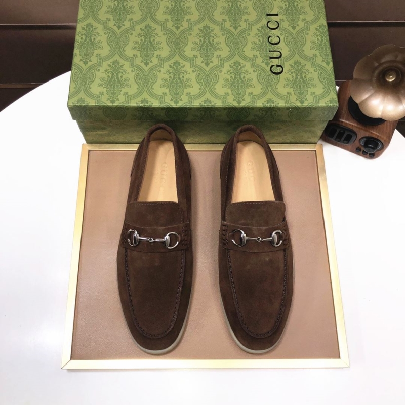 G*u*i leather shoes